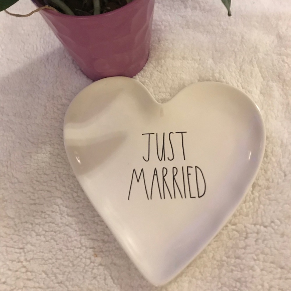 New! Rae Dunn Just Married Heart Shaped Dish Tray